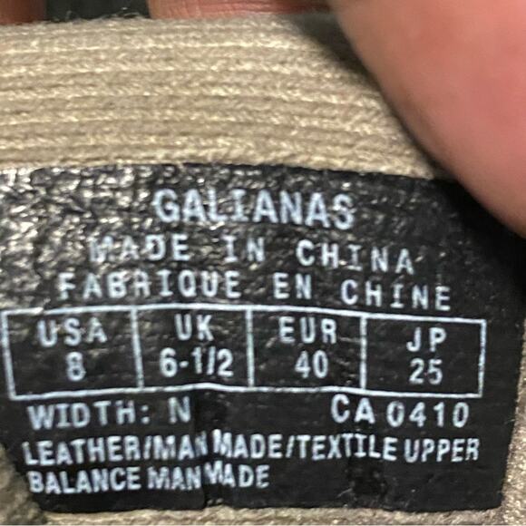 Easy Spirit Bronze Sneakers Size 8N with Cushioned Sole and Breathable Design - Picture 7 of 8